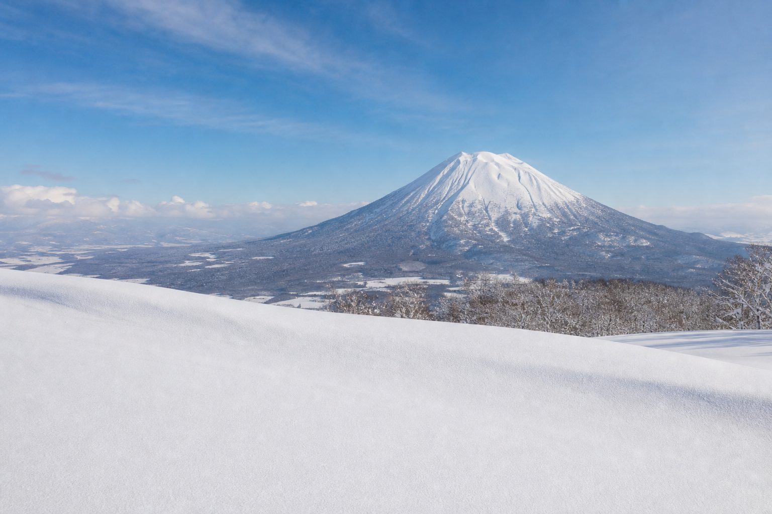 羊蹄山 冬景色 — Niseko & Rusutsu, Hokkaido